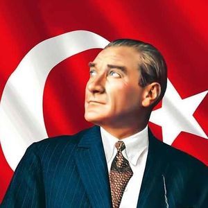 Meet your Posher, Dilek